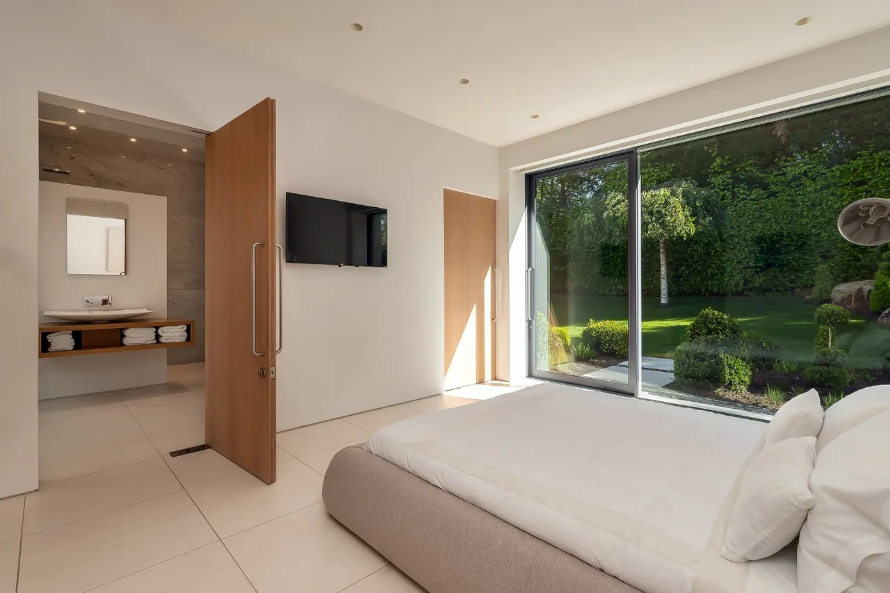 Hale, Altrincham, WA15, photo 15