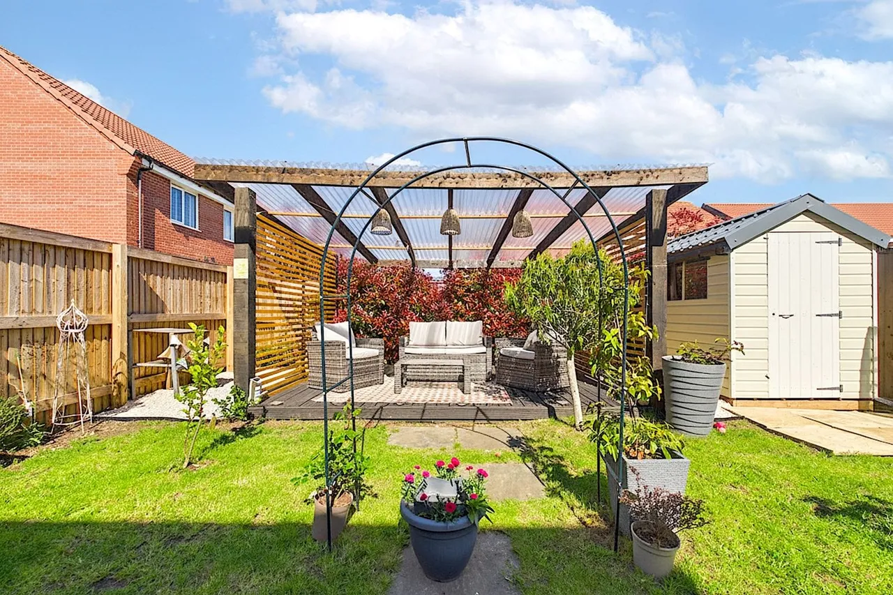 Cross Grove, Pocklington, YO42, photo 16