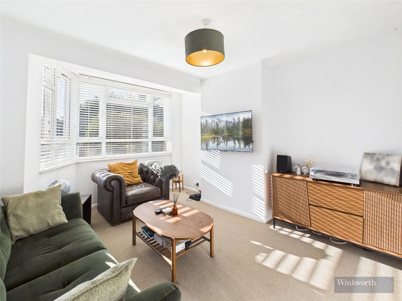 Pandora Court, South Bank, Surbiton, KT6, photo 4
