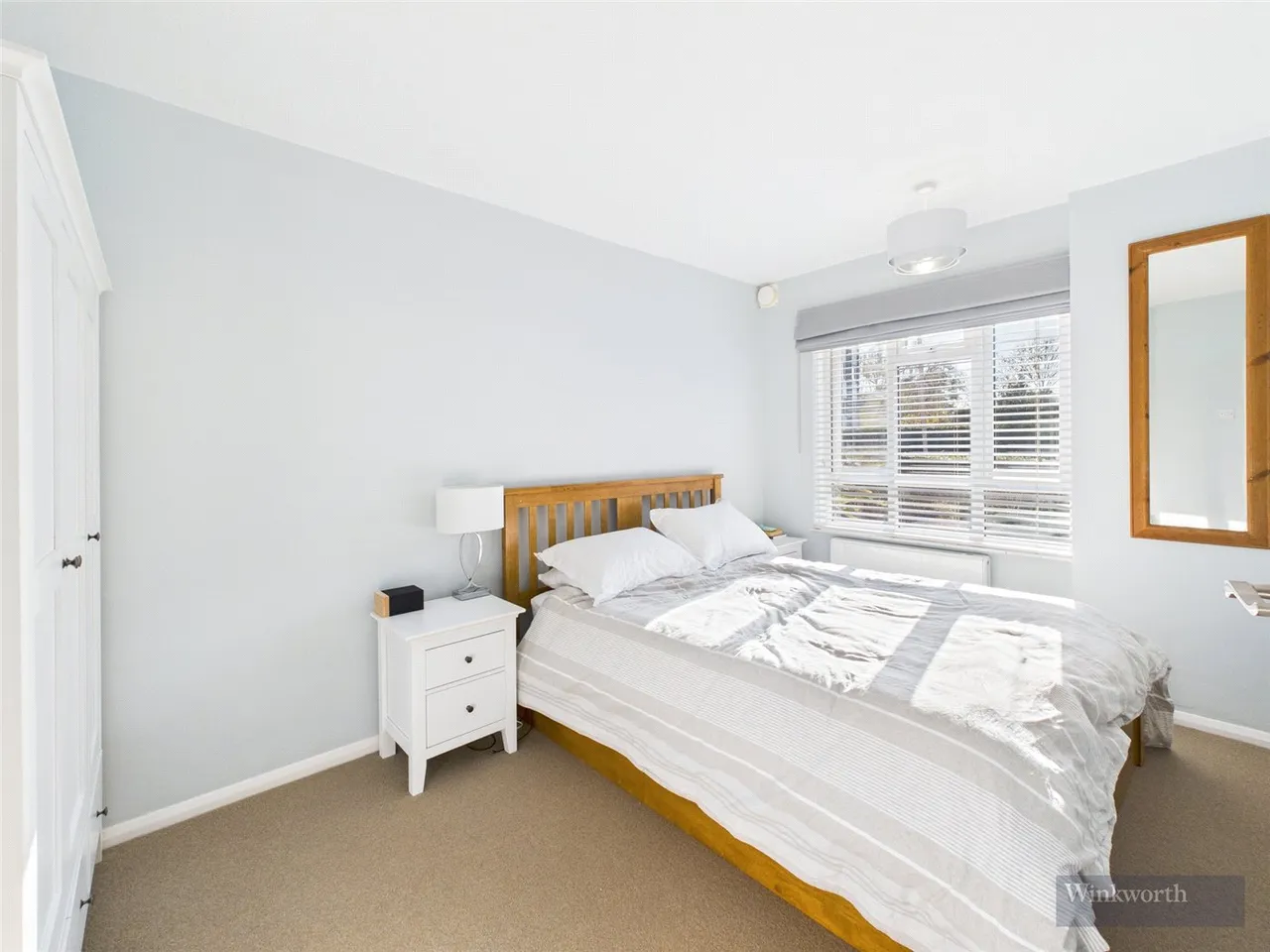 Pandora Court, South Bank, Surbiton, KT6, photo 3