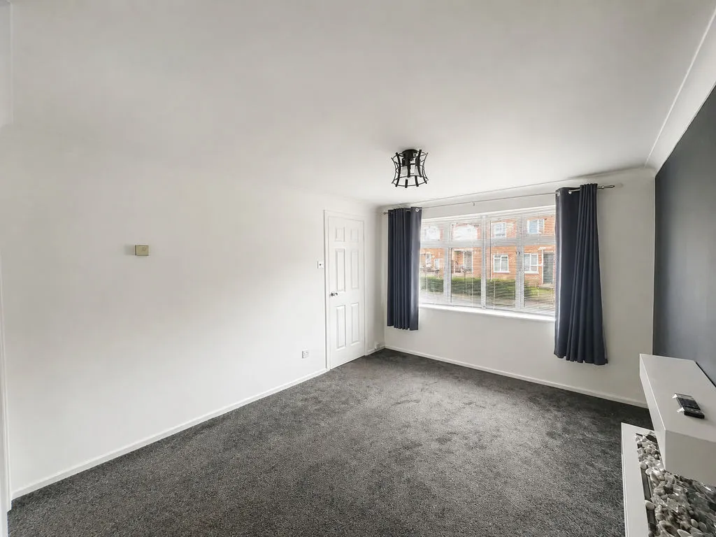 Green Meadow Road, Willenhall, WV12, photo 4