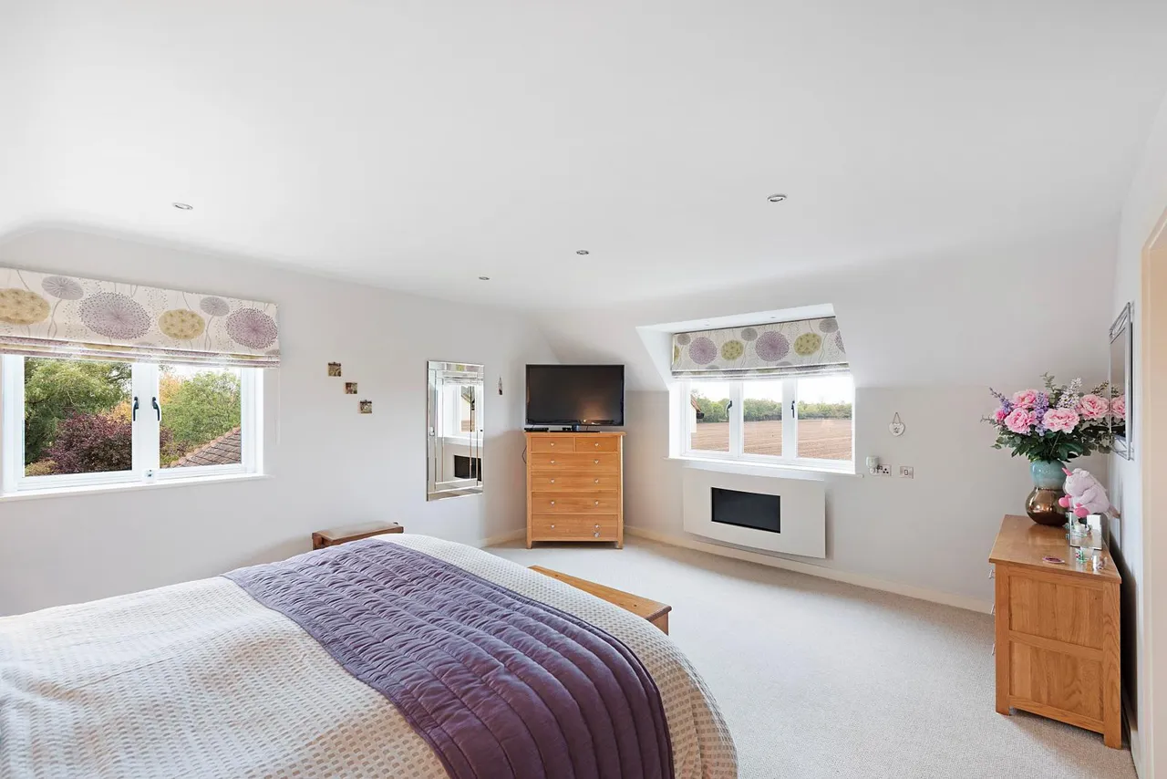 Kestrel Court, Needingworth, PE27, photo 12
