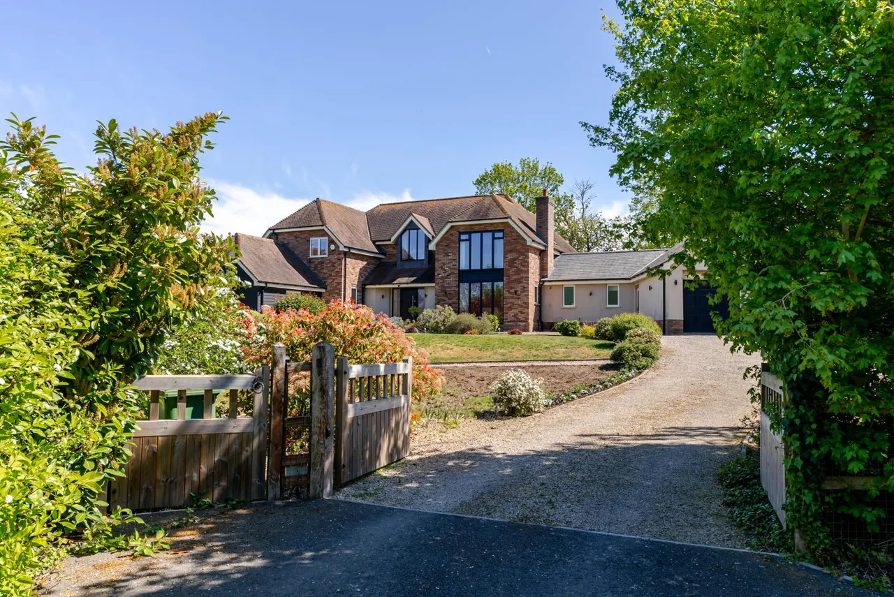 Kestrel Court, Needingworth, PE27, photo 22