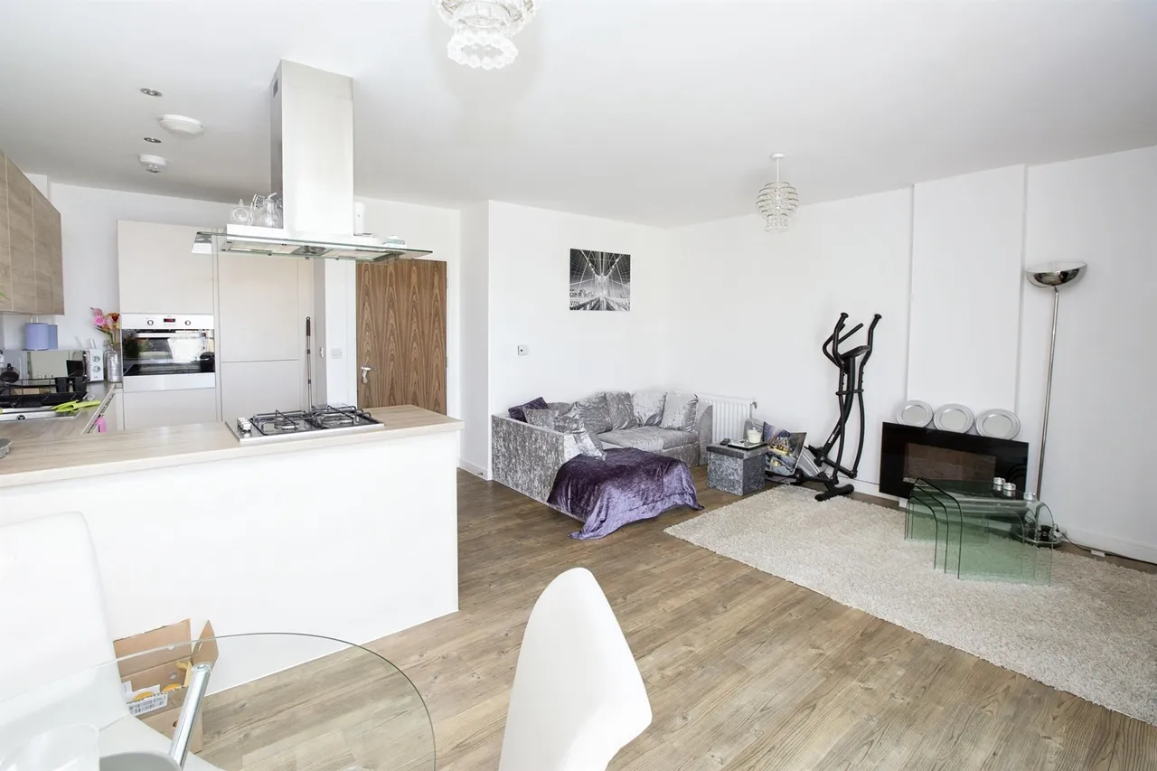 Handley Page Road, Barking, IG11, photo 10
