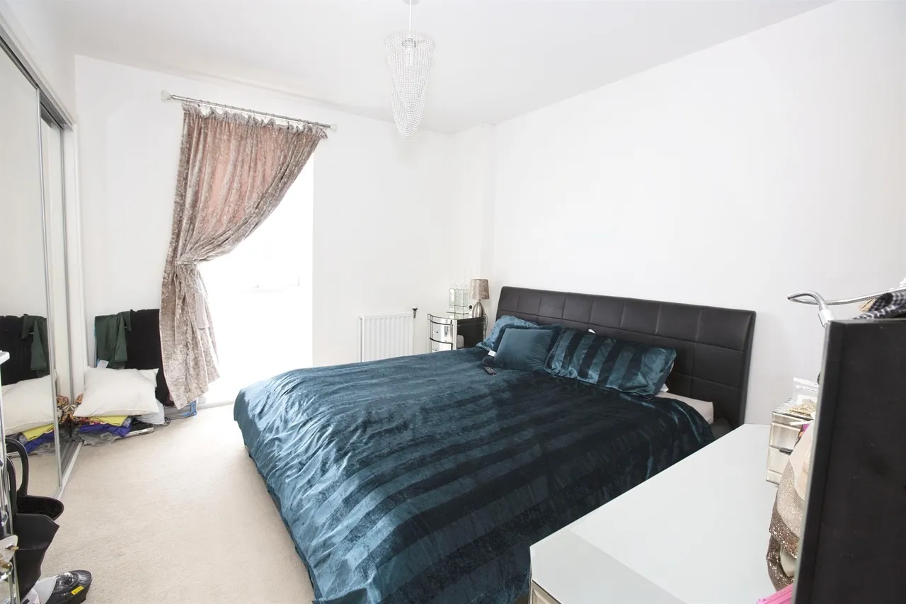 Handley Page Road, Barking, IG11, photo 5