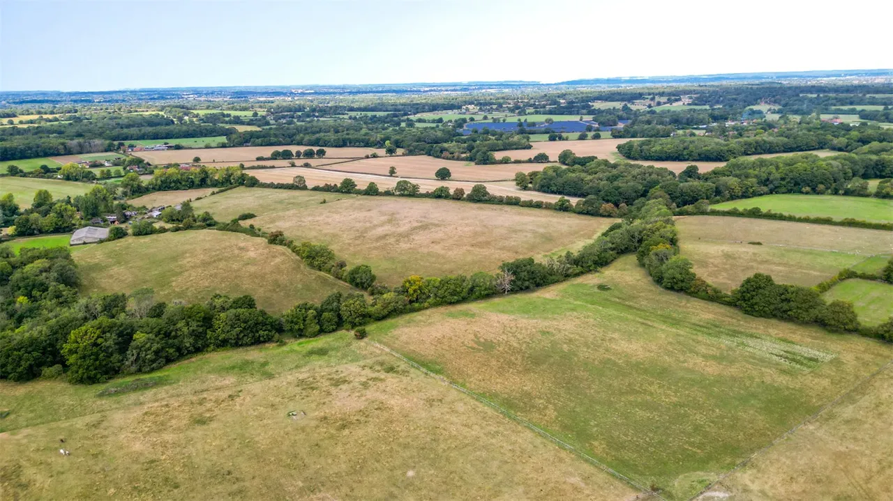 Mattingley, Hook, RG27, photo 8