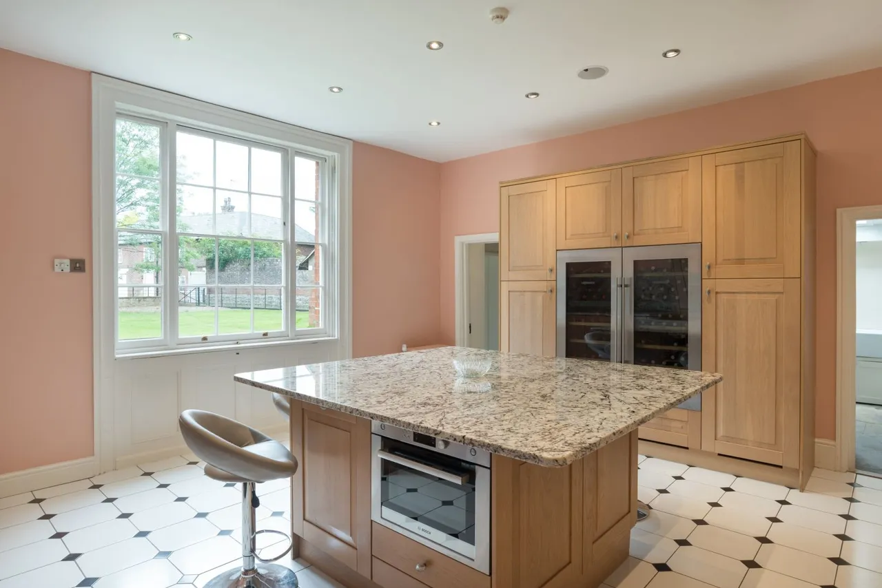 West Street, Hunton, ME15, photo 8