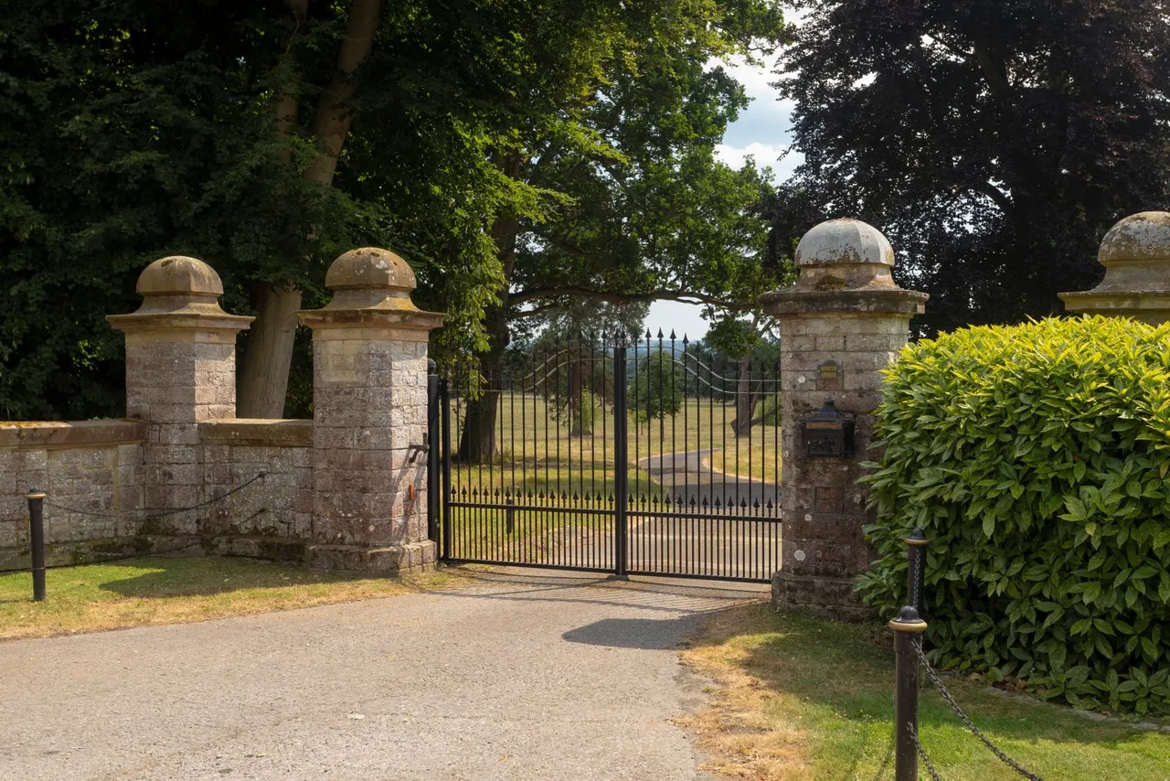 West Street, Hunton, ME15, photo 25