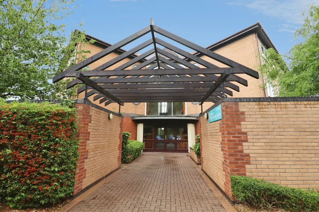 2 bed flat for sale, Plas St. Pol De Leon, Penarth, CF64