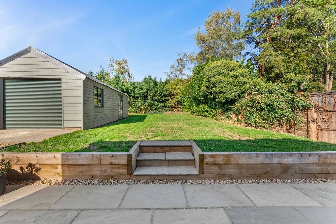St. Peters Road, Bourne, PE10, photo 13