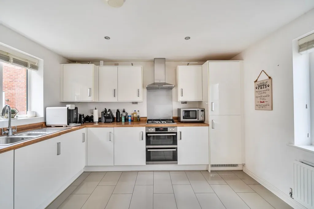 Meadowsweet Way, Stotfold, SG5, photo 6