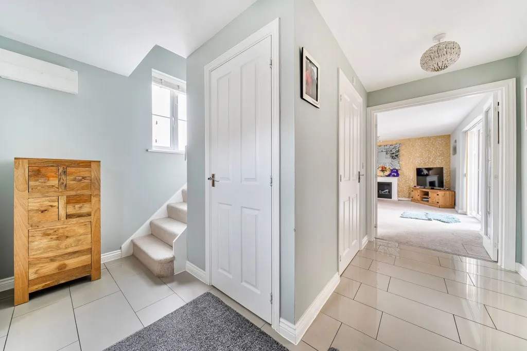 Meadowsweet Way, Stotfold, SG5, photo 11