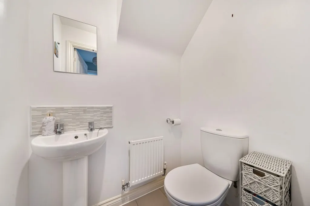 Meadowsweet Way, Stotfold, SG5, photo 10
