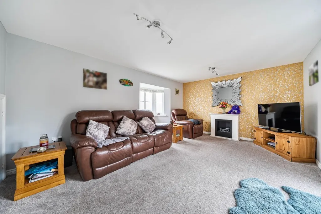 Meadowsweet Way, Stotfold, SG5, photo 9