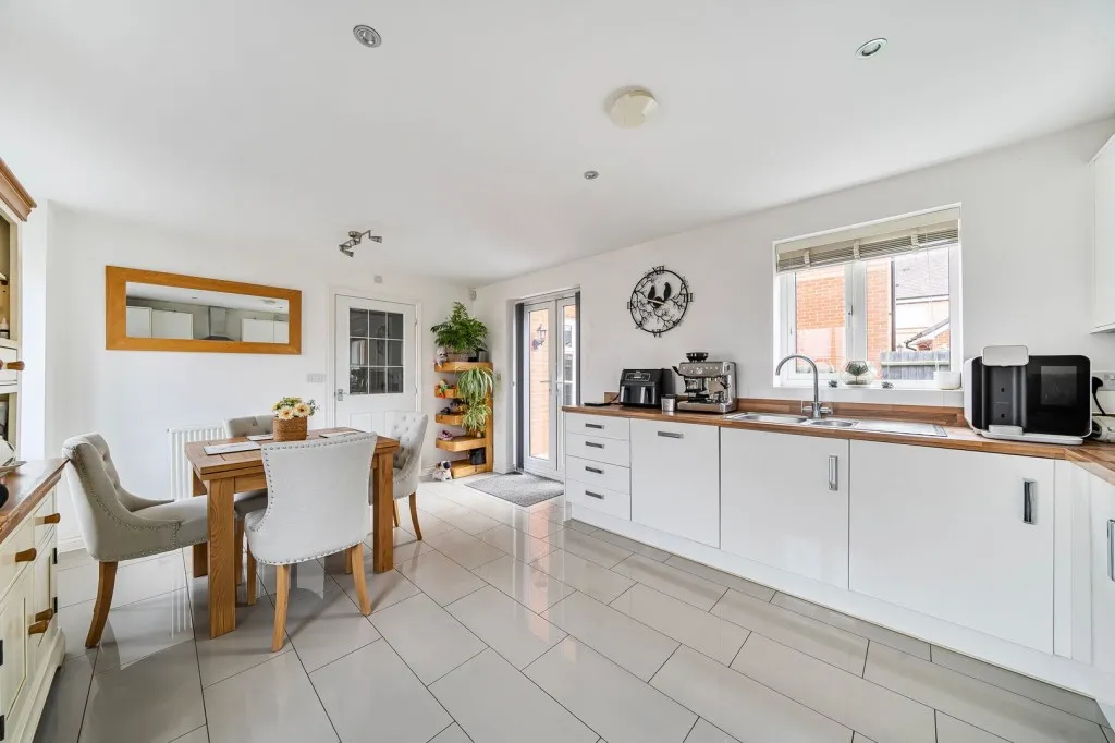 Meadowsweet Way, Stotfold, SG5, photo 7