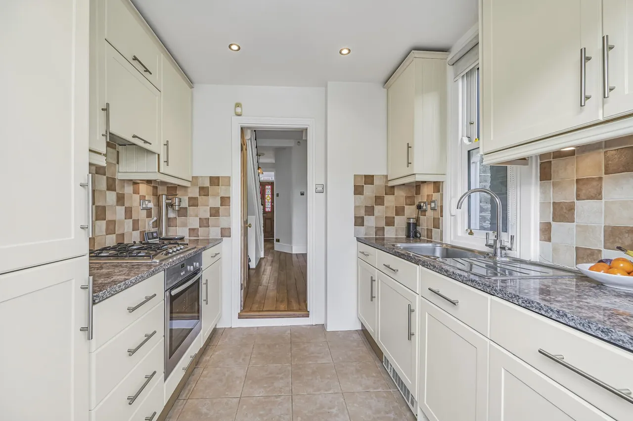 Aysgarth Road, London SE21 7JR, photo 10