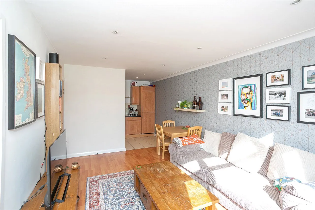 Flat 19, 533 Whippendell Road, Watford, photo 3