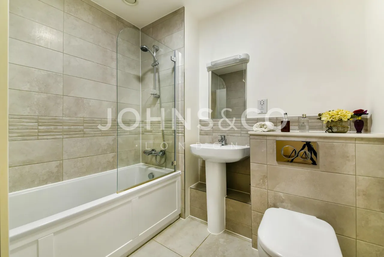 Heritage Place, Kew Bridge, TW8, photo 9
