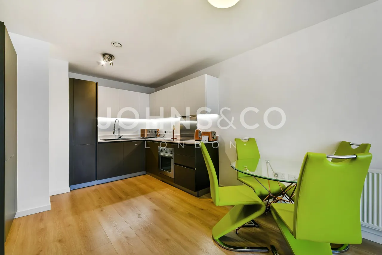 Heritage Place, Kew Bridge, TW8, photo 5