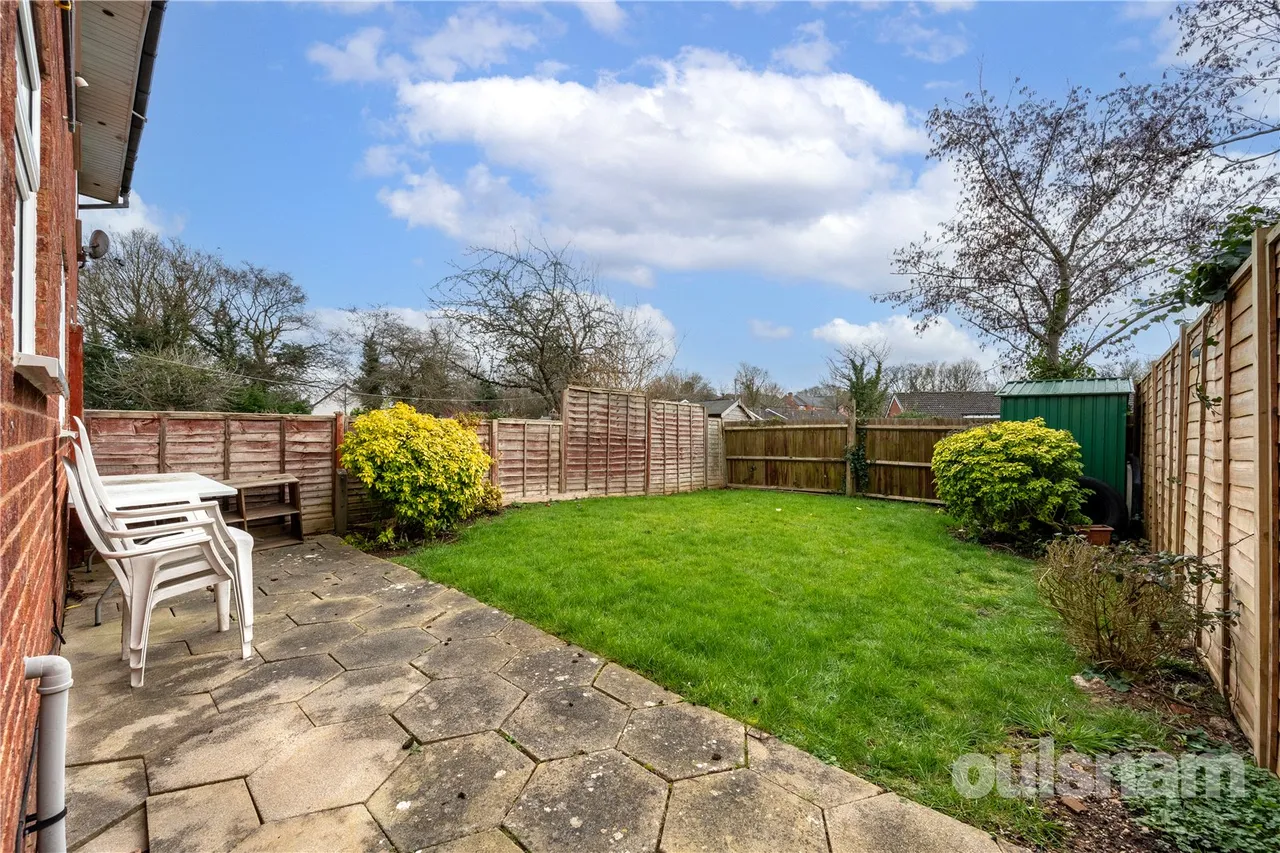 Tenbury Close, Church Hill North, Redditch, Worcestershire, B98 9LB, photo 4