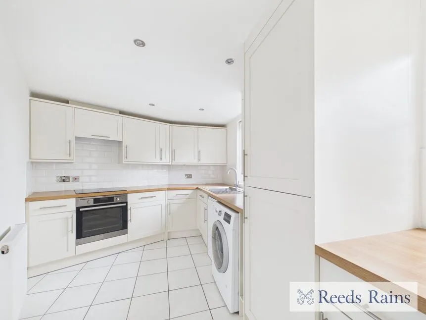 Kidman Close, Gidea Park, RM2, photo 18