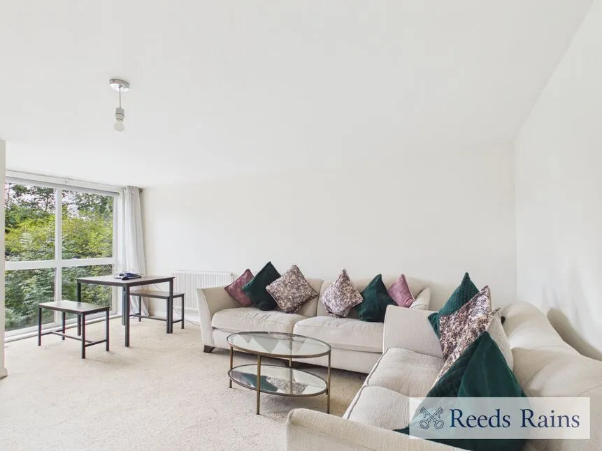 Kidman Close, Gidea Park, RM2, photo 10