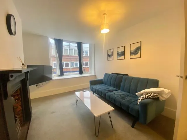 1 bed flat to rent, Duke Street, Henley-on-thames, RG9