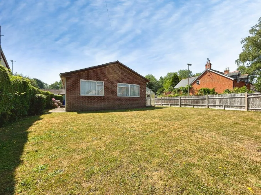 Aldershot Road, Fleet, GU51, photo 17