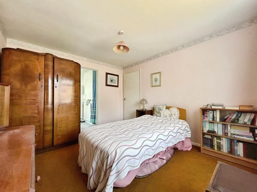 Aldershot Road, Fleet, GU51, photo 7