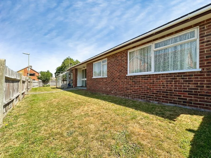 Aldershot Road, Fleet, GU51, photo 16
