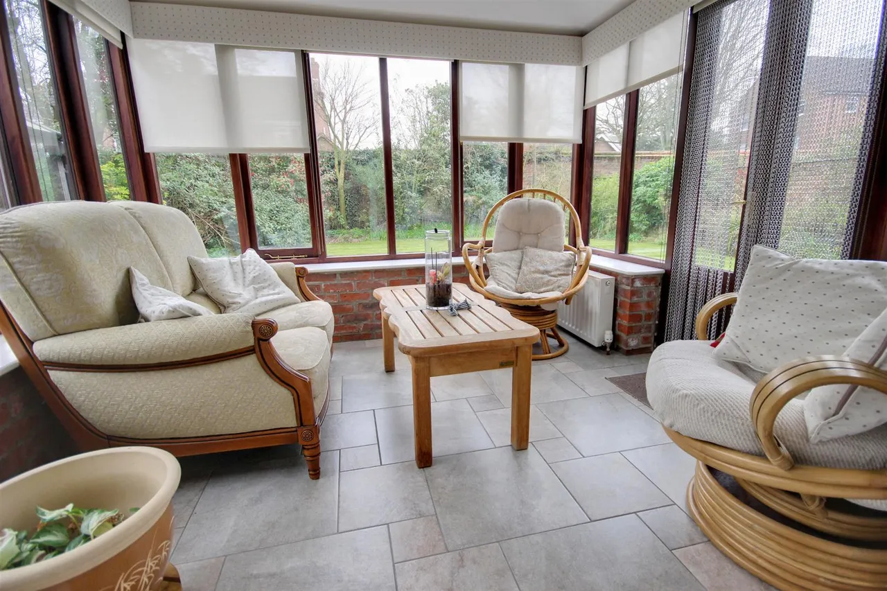 Newbegin, Beverley, photo 5