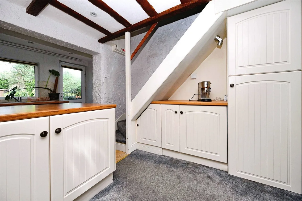 Dunstable Road, Toddington, Dunstable, Bedfordshire, LU5, photo 8