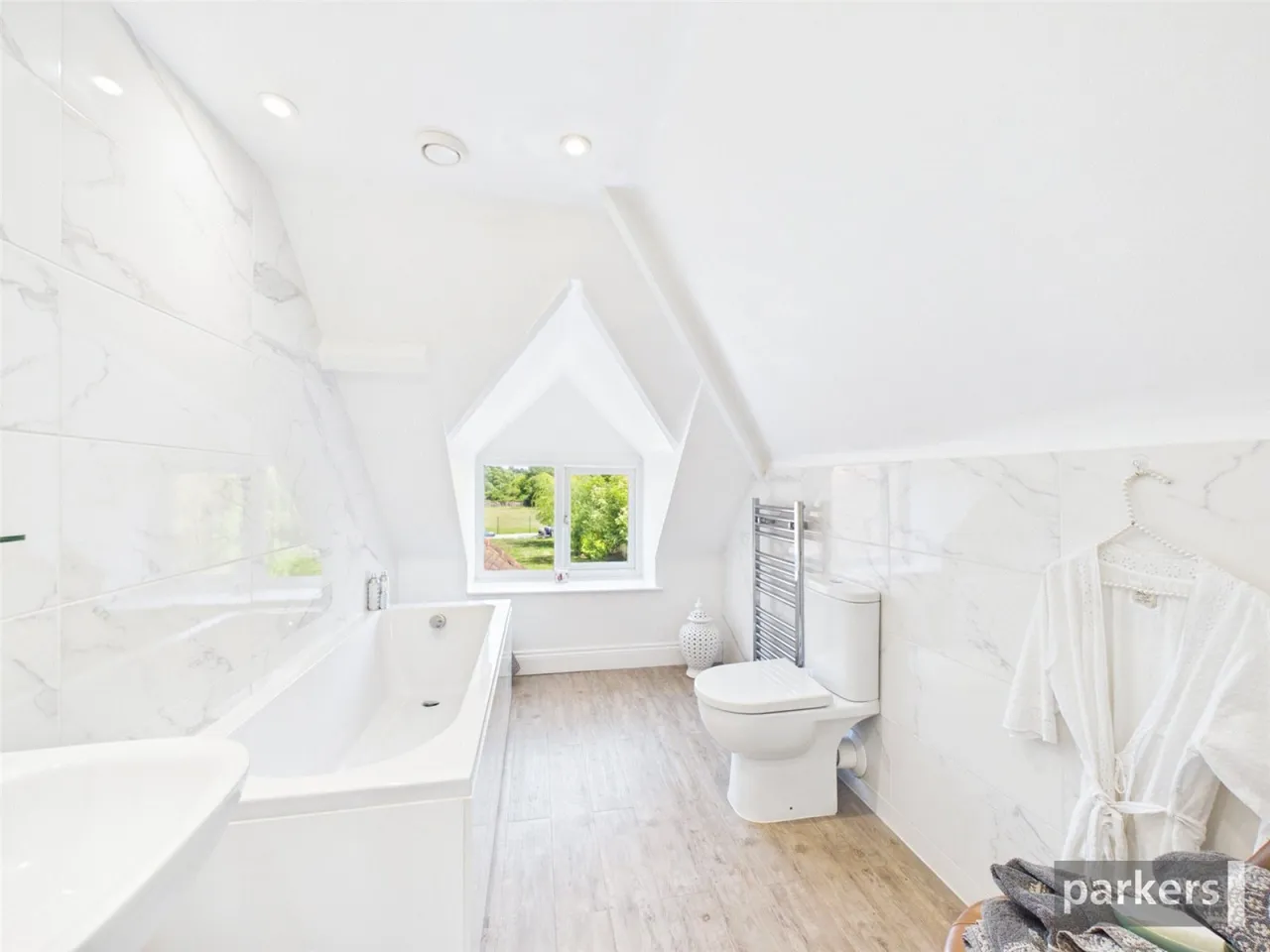 Wokingham Road, Hurst, RG10, photo 30