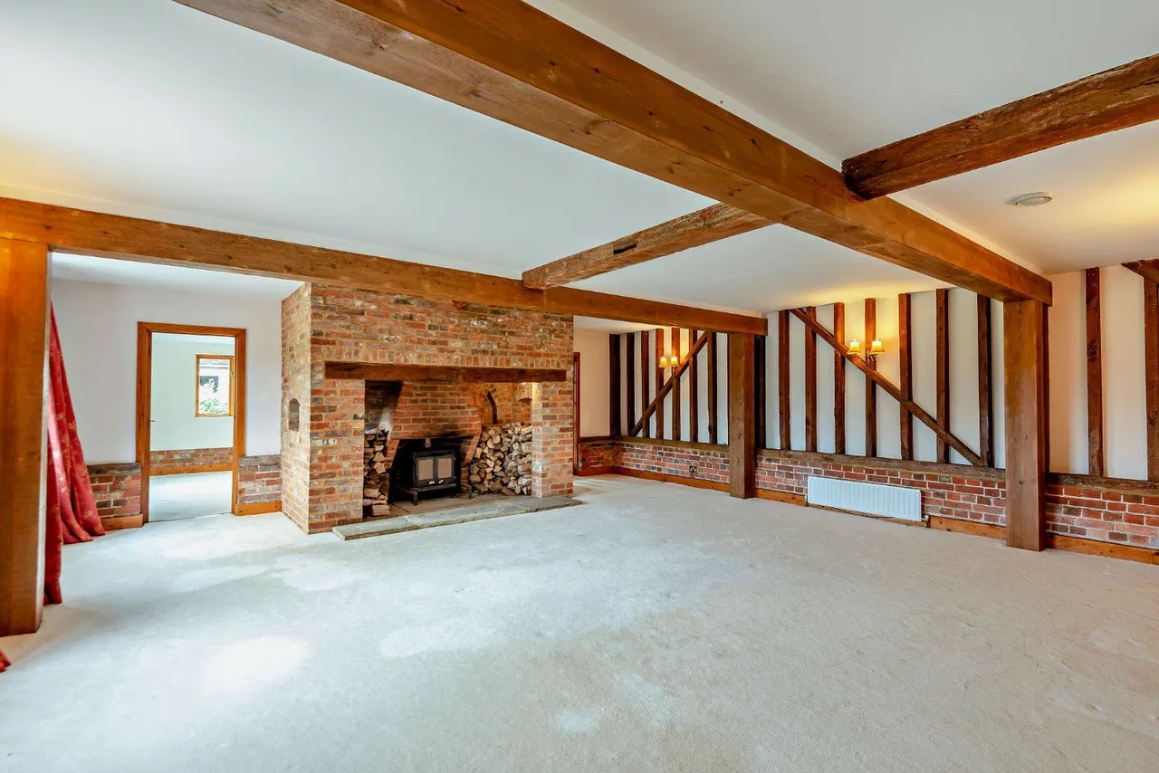Guildford Road, Alfold, Cranleigh, Surrey, GU6 8JS, photo 7