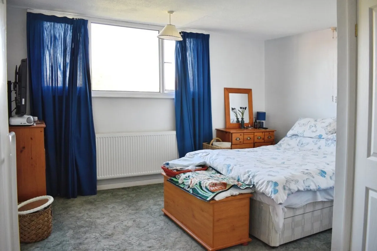 St Peters Close, Farndon, NG24, photo 13