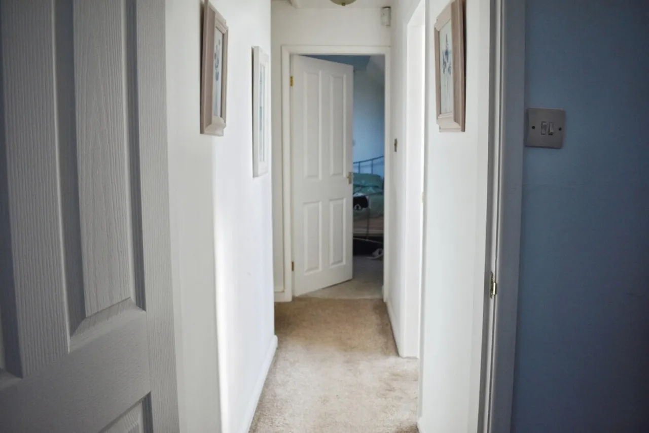St Peters Close, Farndon, NG24, photo 11
