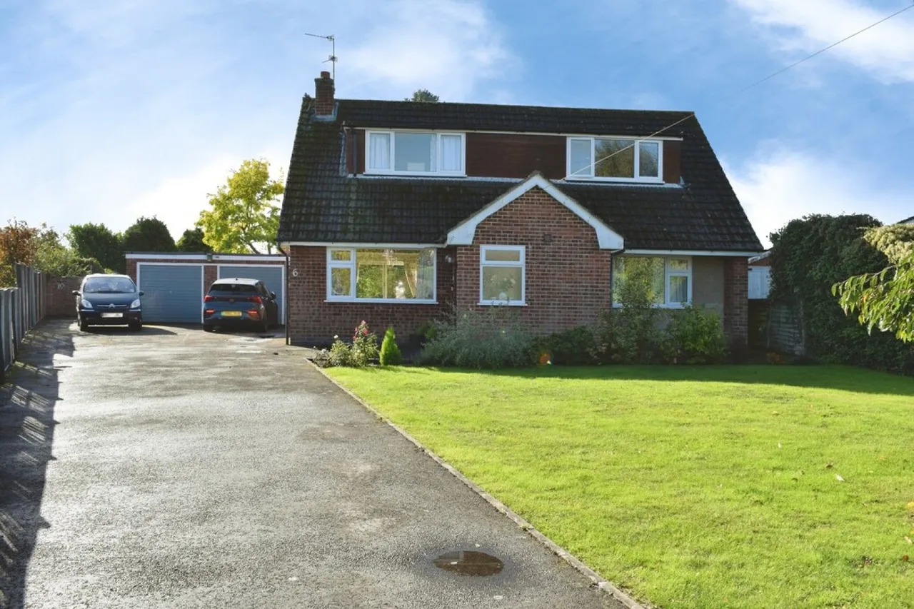 St Peters Close, Farndon, NG24, photo 19