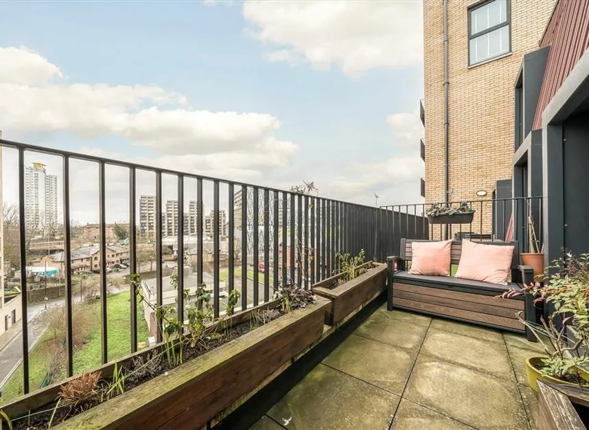 Moy Lane, Woolwich, SE18, photo 4