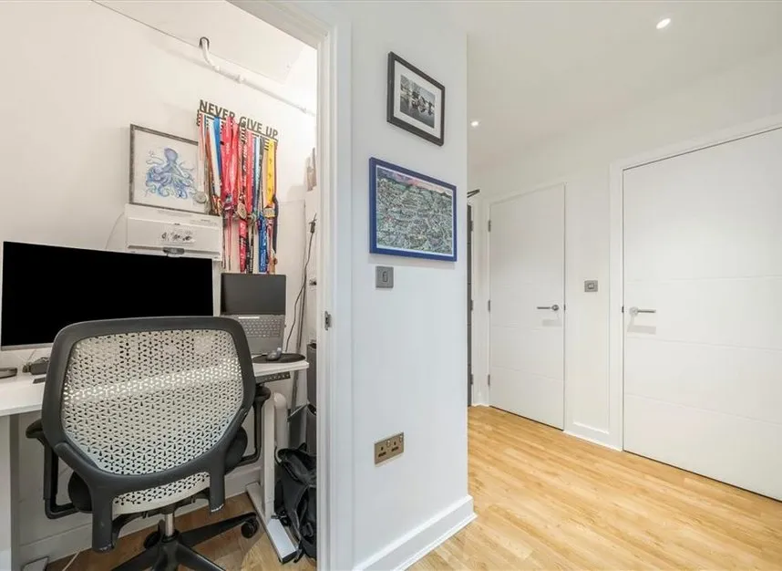 Moy Lane, Woolwich, SE18, photo 7