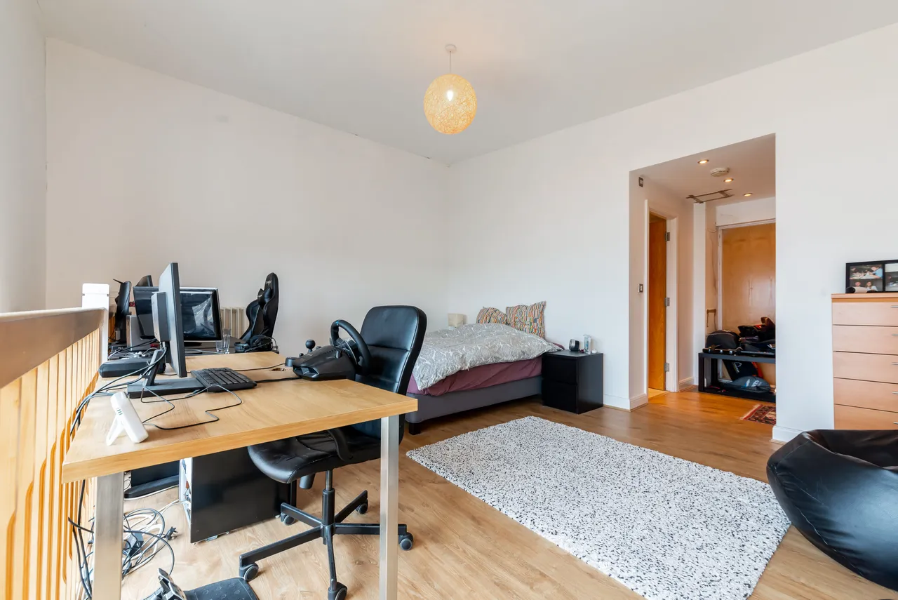 Western Beach Apartments, Hanover Avenue, London E16, photo 5