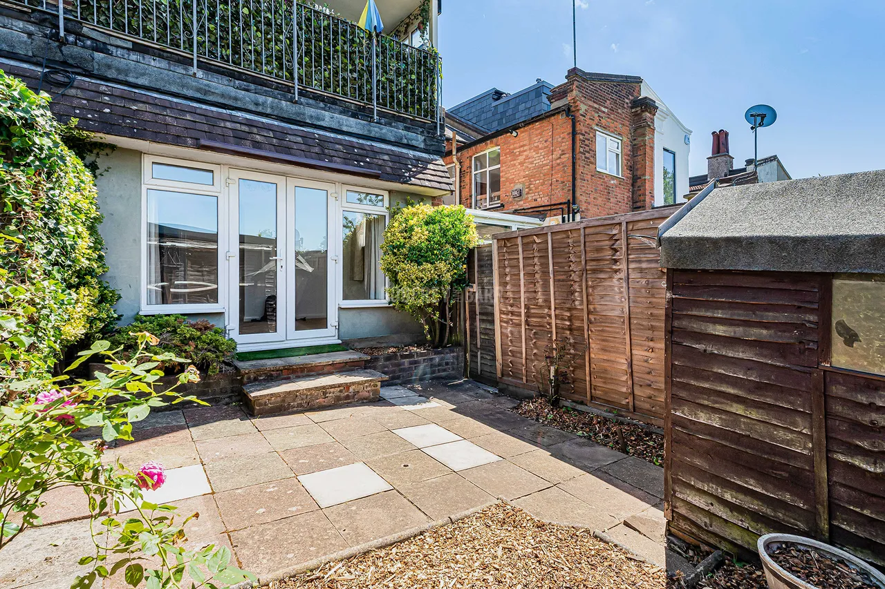 Birkbeck Road, Mill Hill, NW7, photo 2