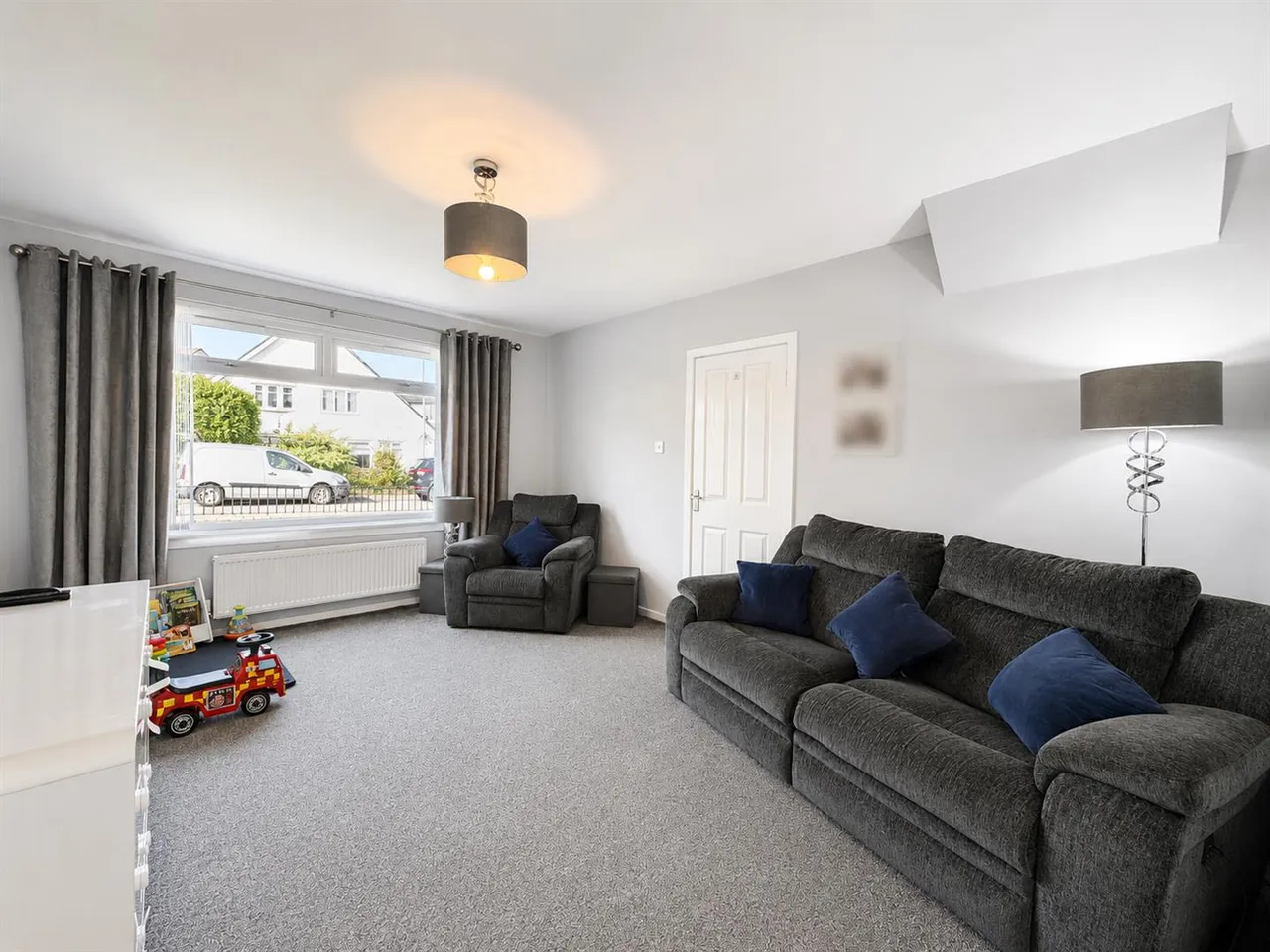 Lincoln Avenue, Uddingston, Glasgow, Lanarkshire, G71 5QT, photo 2