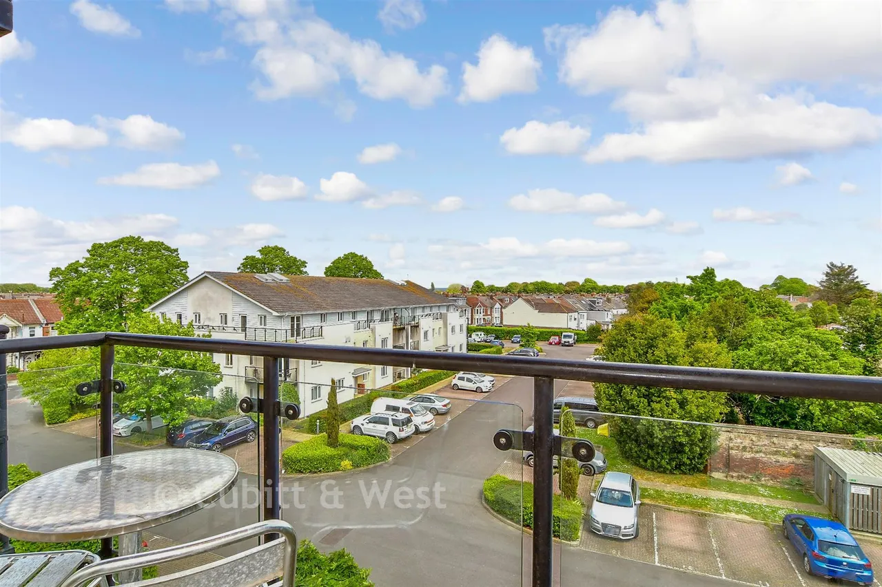 Gisors Road, Southsea, PO4, photo 6
