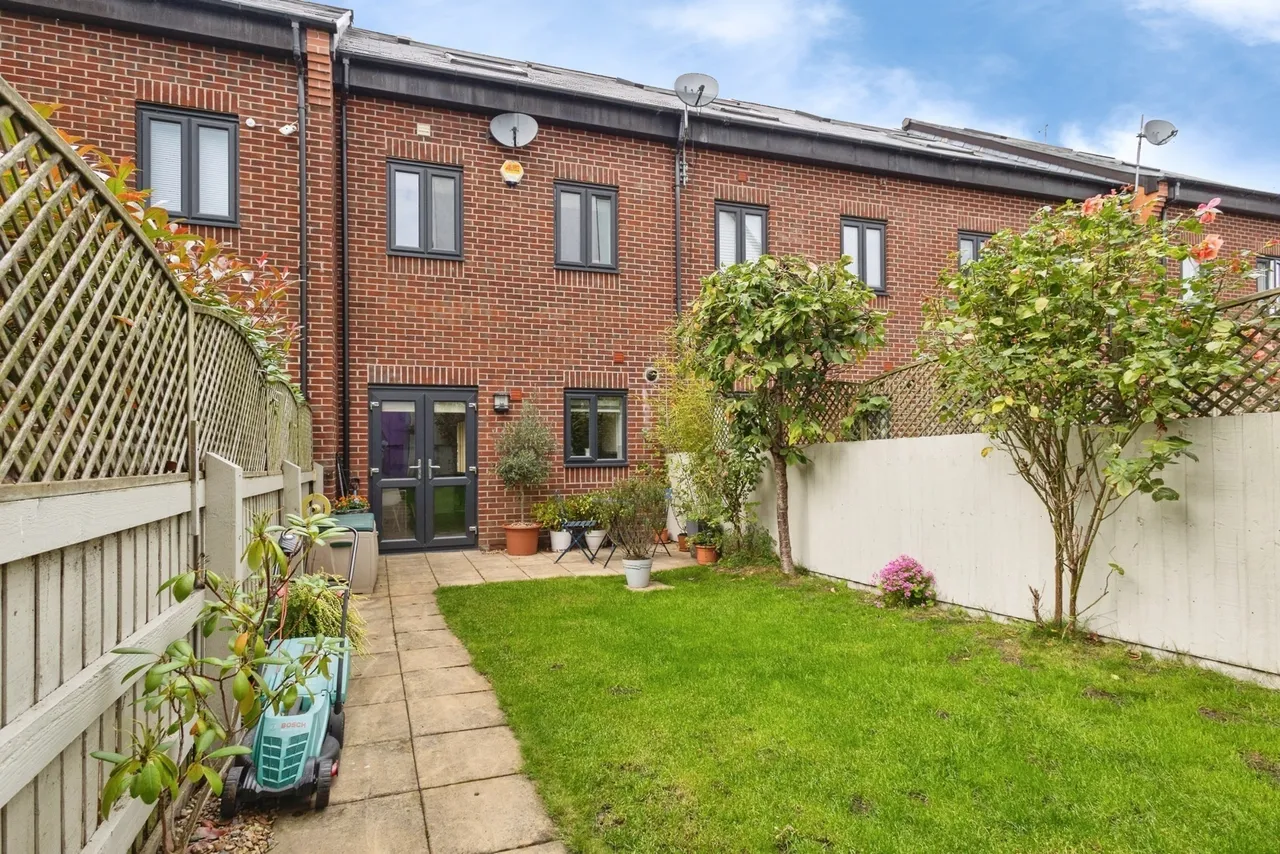 Durham Street, Droylsden, M43, photo 22