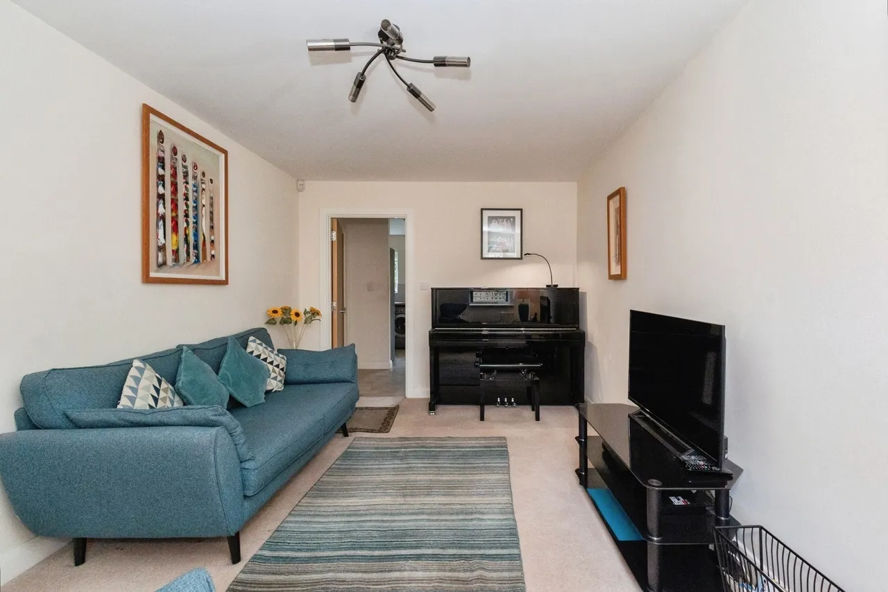 Durham Street, Droylsden, M43, photo 5