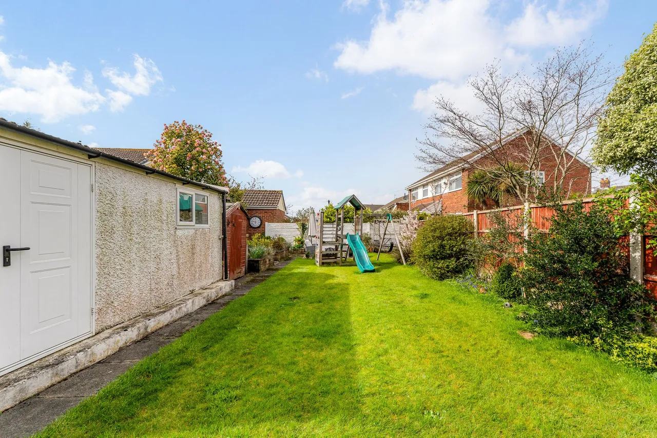 Upton Lane, Widnes, Widnes, WA8 9AQ, photo 27