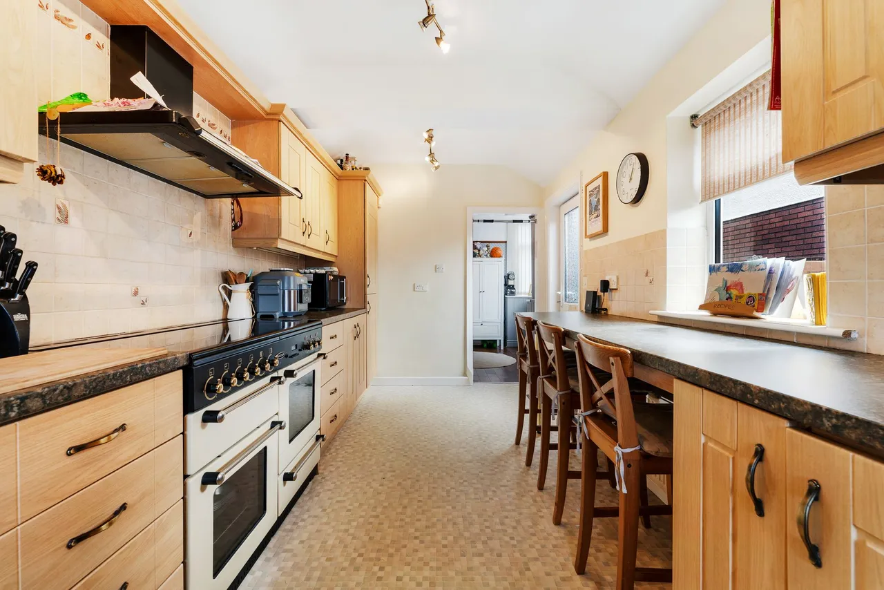 Upton Lane, Widnes, Widnes, WA8 9AQ, photo 11
