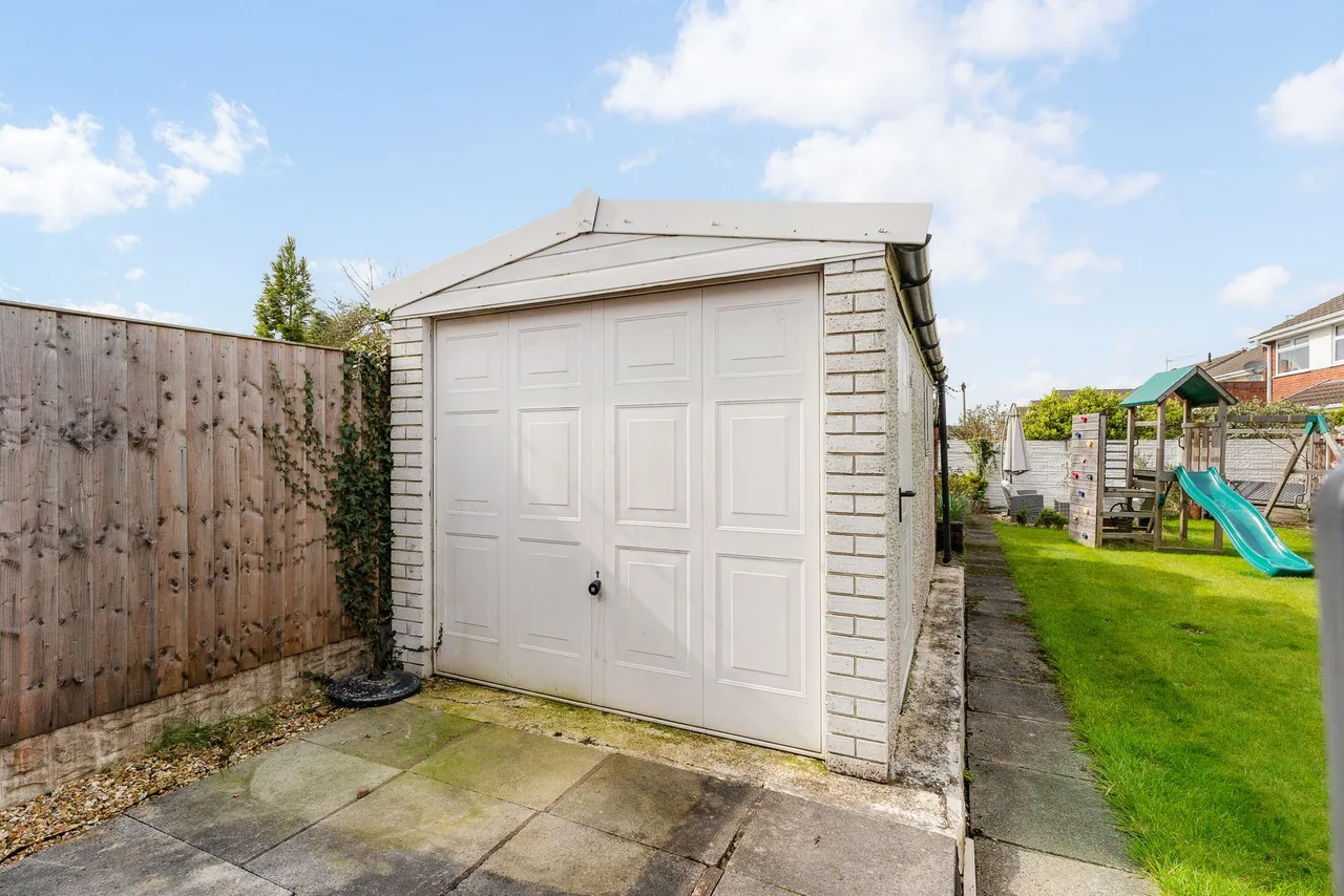 Upton Lane, Widnes, Widnes, WA8 9AQ, photo 28
