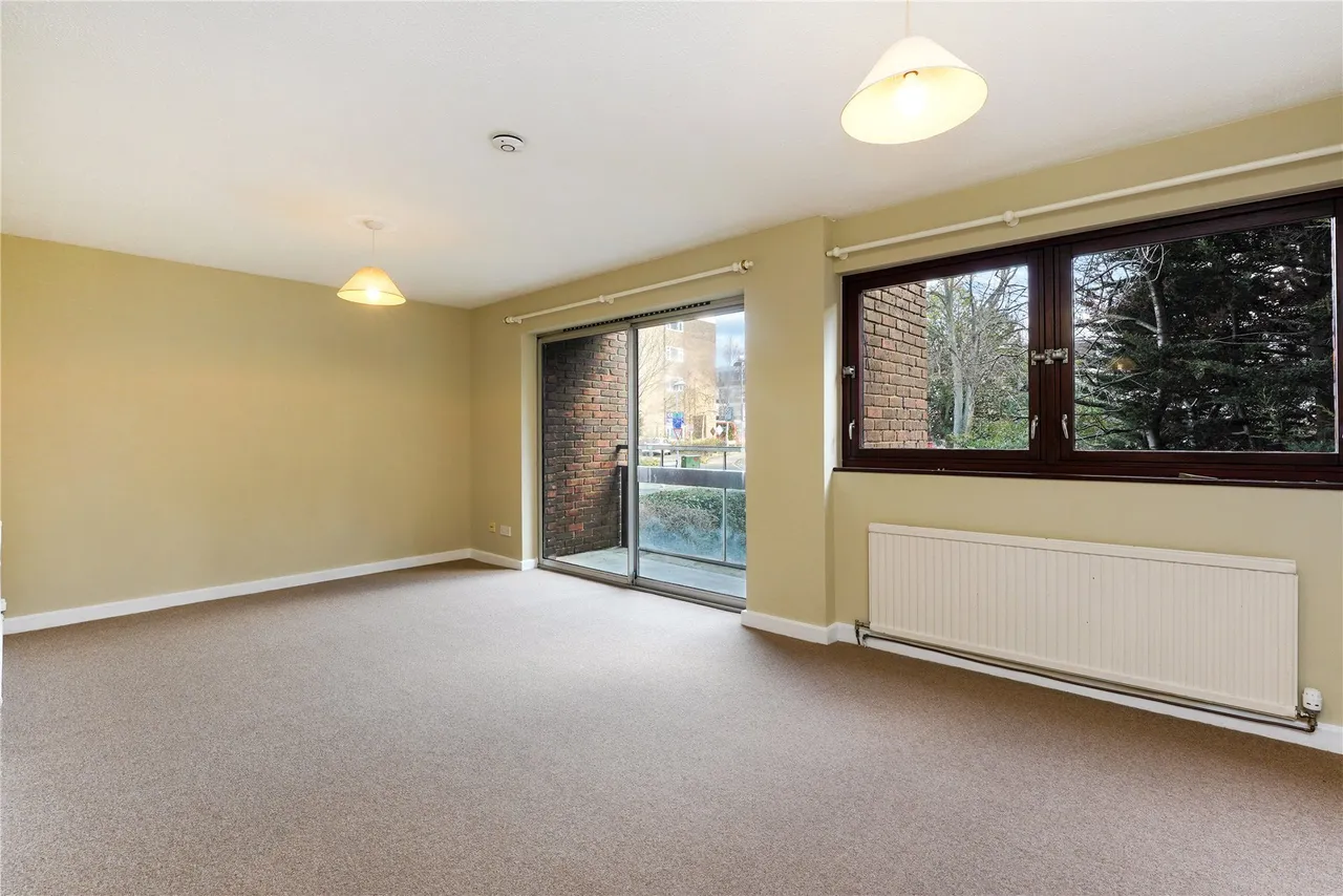 Avenue Elmers, Surbiton, KT6, photo 4