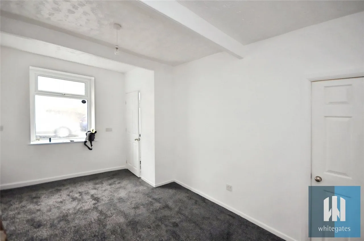 Huddersfield Road, Mirfield, WF14, photo 5